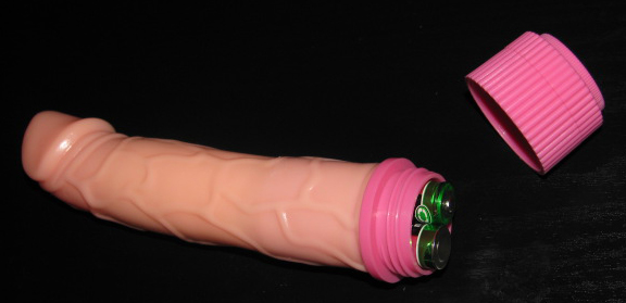 Vibrating dildo with batteries